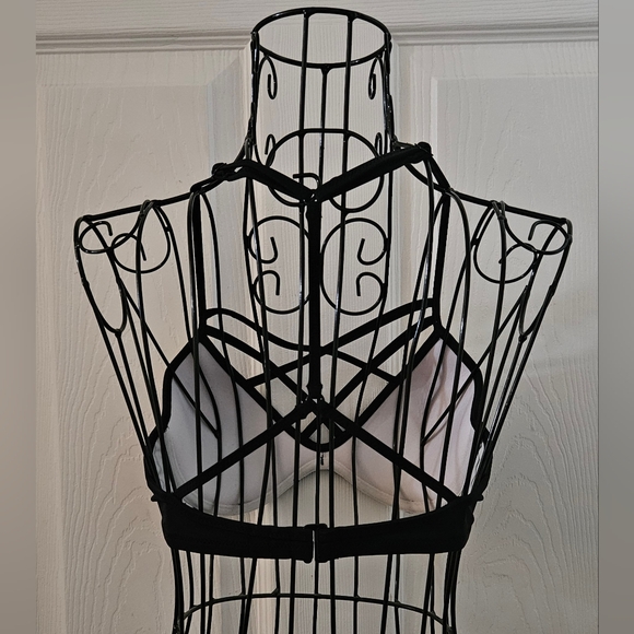 PINK Victoria's Secret Bikini Top - Picture 3 of 9